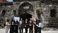 Bitlis’in tarihi hanında hüzün ve yaşam sanatı buluştu