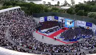 Sabancı Üniversitesi'nde 1200 öğrenci diplomalarını alarak mezun oldu