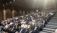 Sınıfta öğrencilerine siper olan öğretmenler unutulmadı