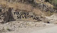 Dikili'de bozuk yol isyanı sürüyor