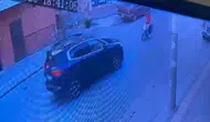 Mersin'de otomobil ile motosikletin çarpıştığı anlar kameraya yansıdı