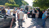 Zonguldak trafiğinde tehlikeli sürüş cami bahçesinde bitti