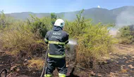Kırıkhan’da bahçeleri alevler sardı