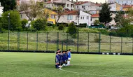 Bilecik'te minik futbolculardan hakeme saha içinde sessiz protesto
