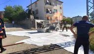 Kovancılar'da yolda giden otomobil bir anda alev aldı