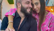 Özlem Ada Şahin’in tatil pozları lüks eviyle dikkat çekti