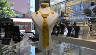 Düğünlerde yeni moda 600 bin liralık altın kravatlar