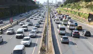 İstanbul trafiği bayram sonrası ilk mesai gününde kilitlendi