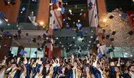 Manisa Celal Bayar Üniversitesinde mezuniyet coşkusu