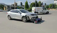 Kozan'da kavşak kazası kameraya yansıdı