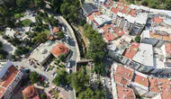 Manisa'da dere temizliği yapan ekiplerden vatandaşlara çöp uyarısı