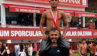 Denizlili genç güreşçi Kırkpınar kürsüsünde tarih yazdı