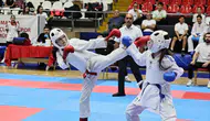 Manisa genç karatecilerin mücadelesine ev sahipliği yapıyor