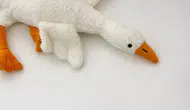 Çocukların gözdesi peluş kaz oyuncakları toplatılıyor