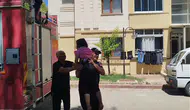 Sivas'ta ağaçta mahsur kalan çocuk itfaiye yardımıyla kurtarıldı