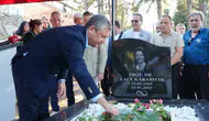 Özgür Özel Bilecik’te Lale Karabıyık’ı andı