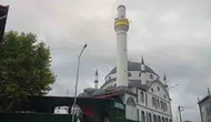 Amasya Taşova'da fırtına dehşeti Çatılar uçtu minare yıkıldı