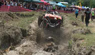 Yenice ormanlarında çamurla zorlu mücadele