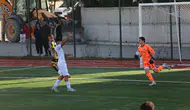 Menemen FK altyapısından çıkan genç kaleciyle profesyonel sözleşme imzaladı