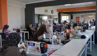Şahinbey’de kadınlar tekstil atölyelerinde kendi işinin patronu oluyor