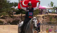 Oğuz Alper Öktem atlı dayanıklılıkta milli formayı giyiyor