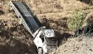 Şirvan yolunda çekici kaza yaptı 2 kişi hastaneye kaldırıldı