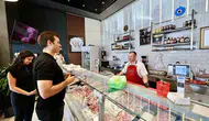 Bodrum Belediye Başkanı Mandalinci Konacık sokaklarında esnafı dinledi