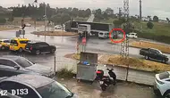 Antalya’da tırın altına aldığı otomobil takla attı