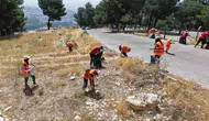 Şairler Tepesi gönüllülerle temizlendi