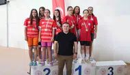 Bilecik havuzlarında genç yetenekler madalya için yarıştı