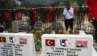 İkizlerini 15 Temmuz'da kaybeden babadan vatan vurgusu