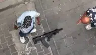 İzmir Konak'ta sokak ortasında silahlı saldırı düzenleyen iki kişi yakalandı