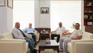 Düzce Belediye Başkanı Özlü şehrin geleceği için masaya oturdu