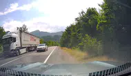 Karabük yollarında yürekleri ağza getiren hatalı sollama