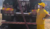 Afyonlu ormancılar Milas alevlerine karşı siper oldu