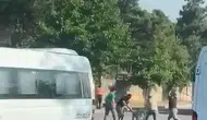 Gebze trafiğinde sopalı saldırı kamerada