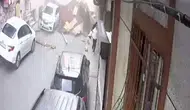Esenler'de fırtına dehşeti Çatı sokağın ortasına uçtu