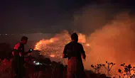 Bergama ormanlarında alevlerle zorlu mücadele