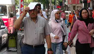 Mersin'de bunaltıcı sıcaklar Uzmanlardan kritik saat ve su uyarısı
