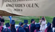 Eskişehir’deki mezuniyet töreninde pankart krizi yaşandı