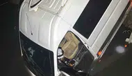 Yenipazar yolunda minibüs dereye uçtu