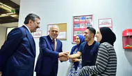 Cevdet Yılmaz öğrencilerin çalışma durağına uğradı