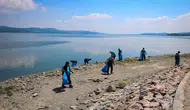 Sapanca Gölü kıyısında temizlik seferberliği yapıldı