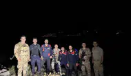 Şırnak Ballıkaya'da mahsur kalan iki mühendise havadan operasyon