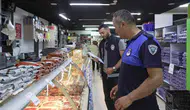 Kayseri'de market raflarına zabıta takibi