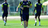 Mert Hakan Yandaş Fenerbahçe ile sembolik maaşa anlaştı