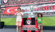 Çorum FK şampiyonluk kupasını taraftarıyla buluşturdu