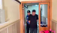 Tacizcilere müdahale eden adamı hastanelik ettiler
