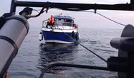 Marmara Denizi'nde sürüklenen teknedeki 6 kişi kurtarıldı
