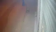 Adana'da çarşaflı saldırgan iş yerini kurşun yağmuruna tuttu